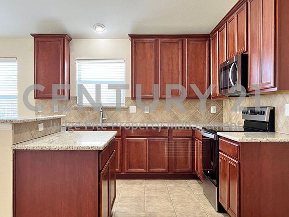 3rd image of 10409 Nelson Dr