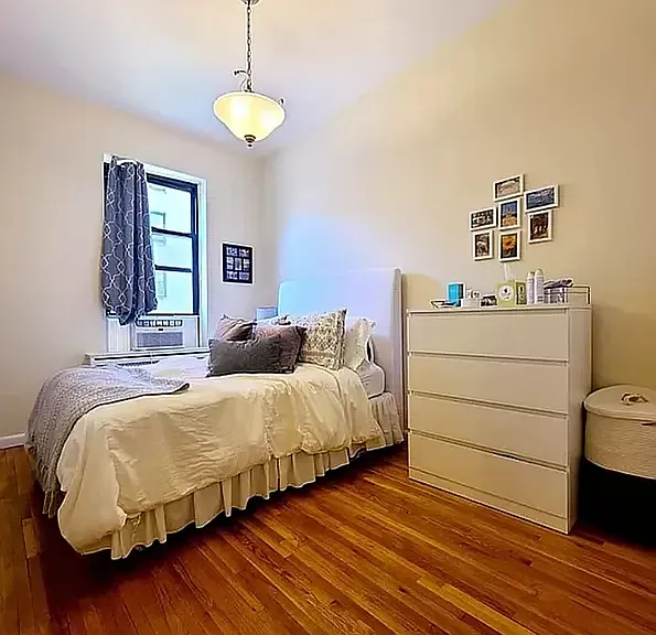 27 W 76th St #2F — Photo 2