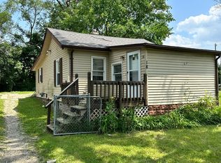 18 Crescent Dr, Pontiac, MI