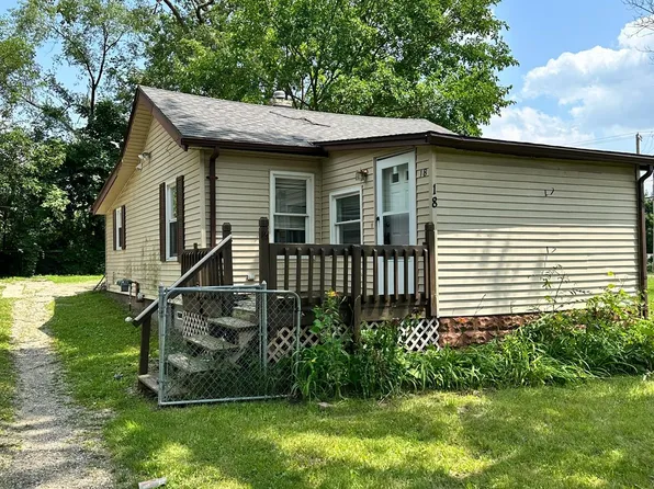 18 Crescent Dr, Pontiac, MI 48342