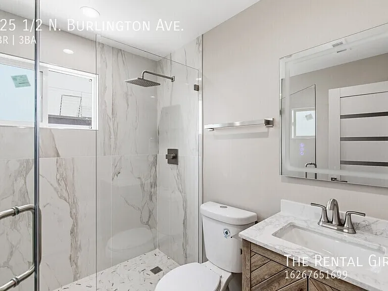 225 1/2 N Burlington Ave — Photo 18