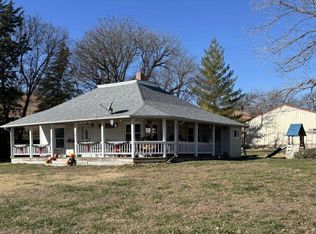 546 Ef Rd, Cedar Point, KS 66843