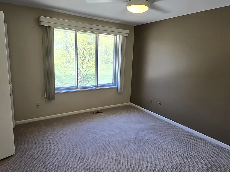 42206 Toddmark Ln — Photo 13