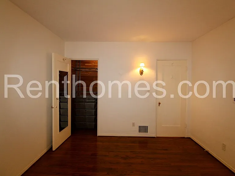 2244 Plum St — Photo 23