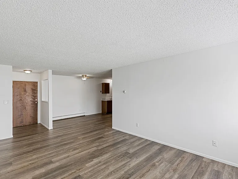 Carriage House (Albion 64 LLC) — Photo 8