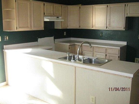 4th image of 1860 Grouse Ct