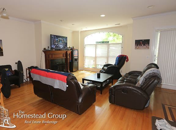 4th image of 1724 W Belmont Ave Ste 001