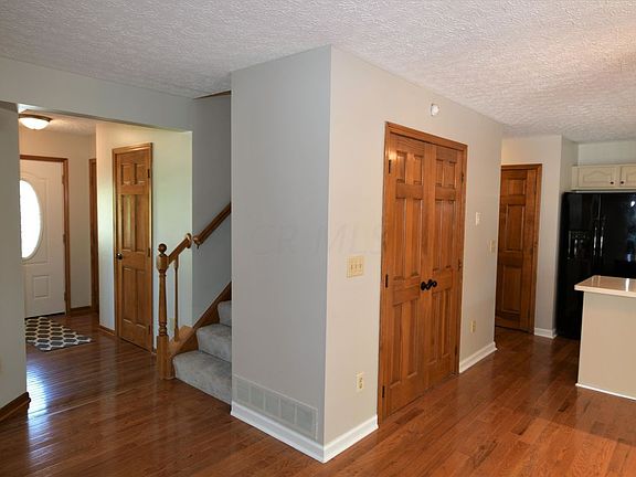 2nd image of 580 Quail Hollow Dr S