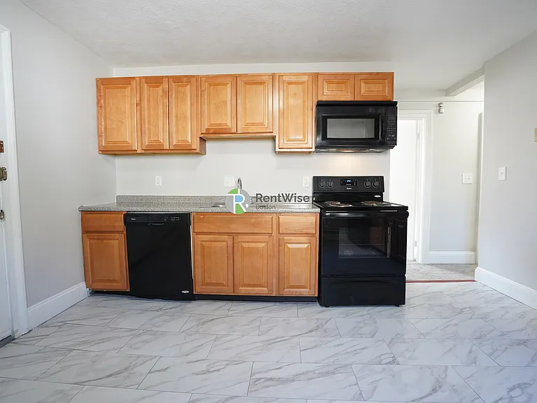 3 Winship Pl — Photo 11