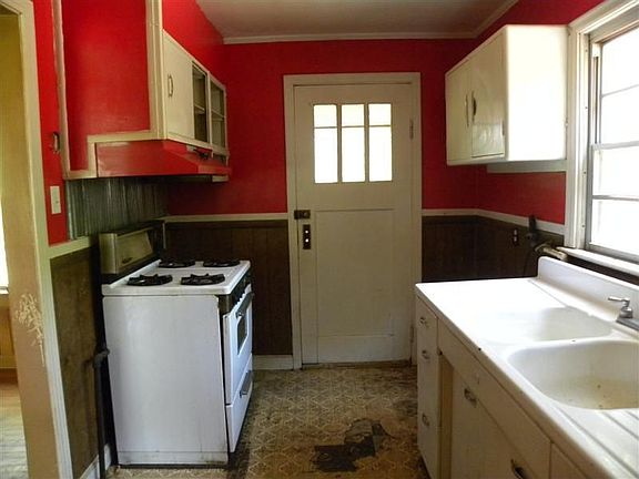 860 N Ball Rd, Memphis, TN 38106