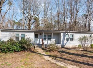 63 Lake Shore Dr, Pasadena, MD 21122