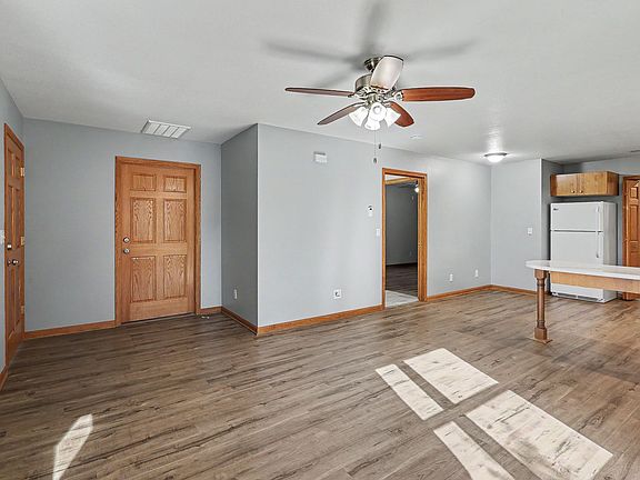 2nd image of 1017 S Clark St