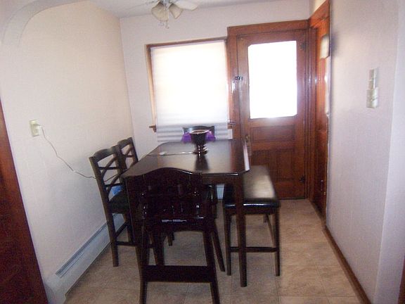 4th image of 114 S Broad St #House