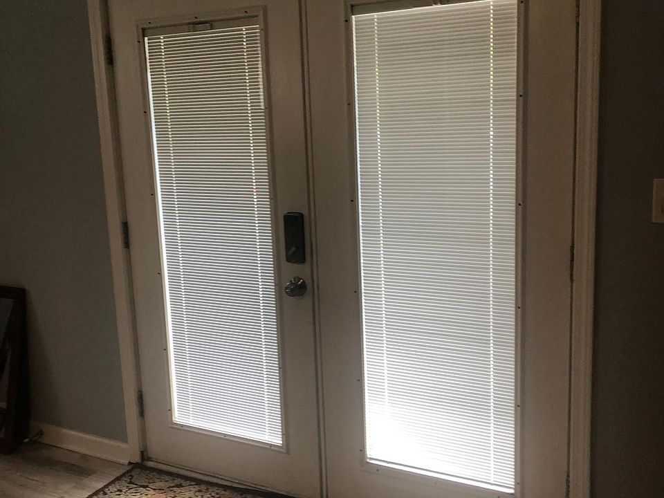 Private Entrance- 1 car parking space