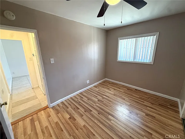 12924 Prairie Ave #A — Photo 14
