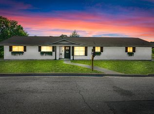 1001 Barbara Ann St, Kerrville, TX 78028