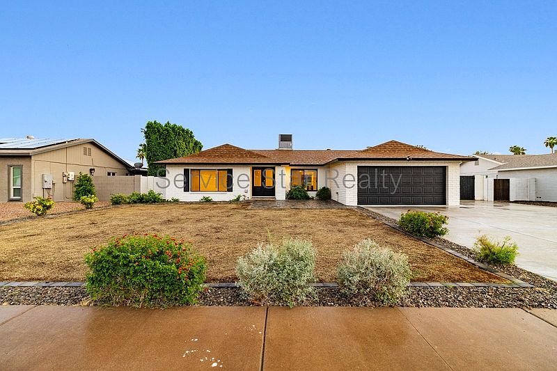 1st image of 4837 E Acoma Dr