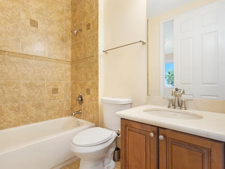 3028 Waterside Cir — Photo 10