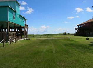 3012 Shady Ln, Crystal Beach, TX 77650