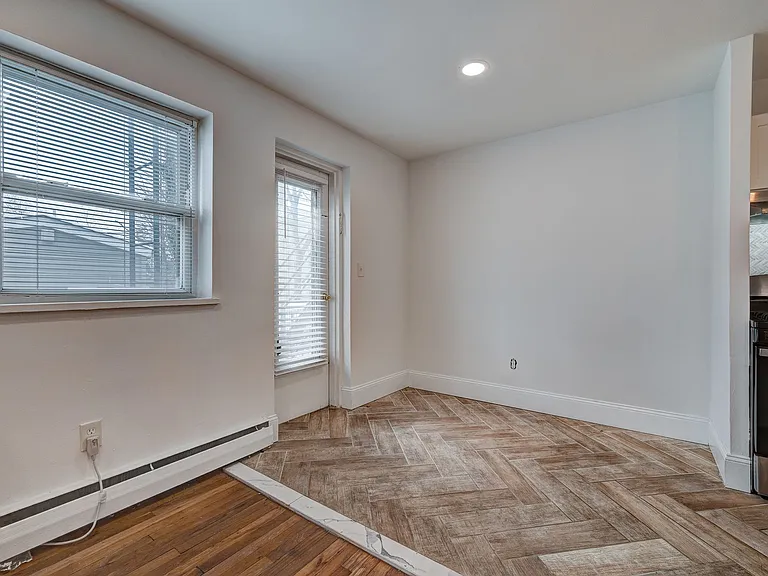 43 Cottage — Photo 16