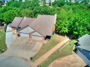 7212 Lakewood Cir, Oklahoma City, OK 73132