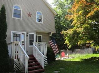 124 Fairlawn Dr, Hewitt, NJ 07421