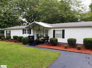 419 Nash Mill Rd, Fountain Inn, SC 29644