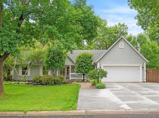 9117 Polaris Ln N, Maple Grove, MN 55369