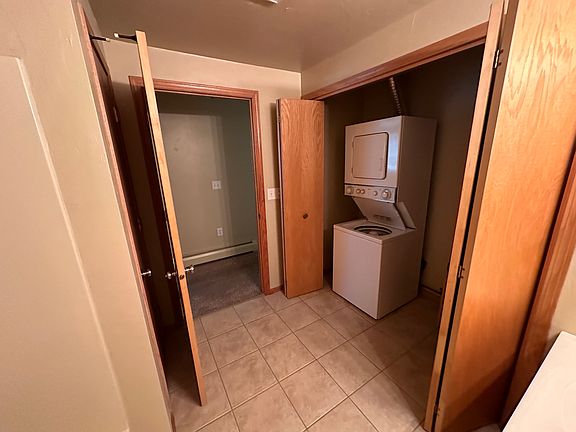 5th image of 2881 Saint Anthony Dr #3