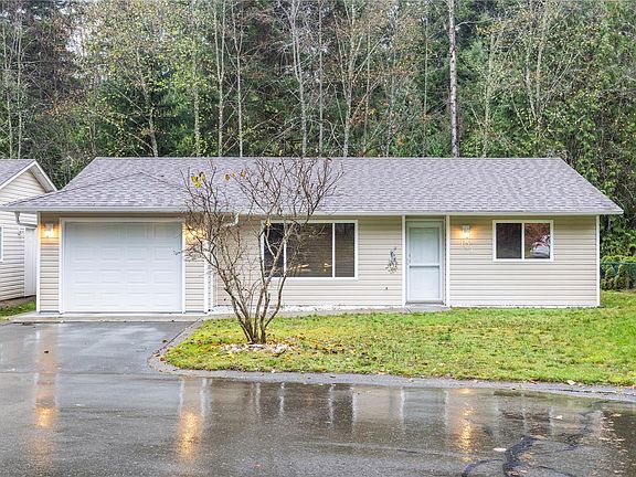 2nd image of 3105 Rinvold Rd #107