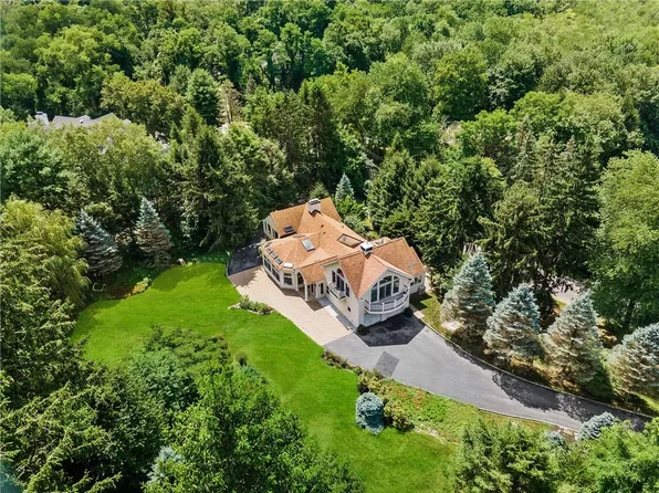 2 Spruce Hill Road, Armonk, NY 10504