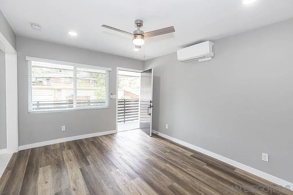 1 bed, 1.0 bath, 450 sqft, $2,400 — Photo 3