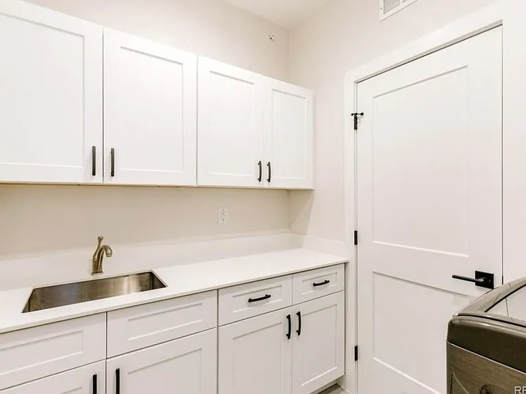 256 Clementina St #256 — Photo 12