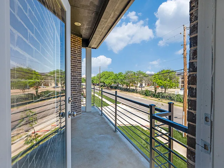 710 Benge Dr — Photo 25