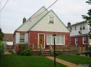 36 Law St, Valley Stream, NY 11580
