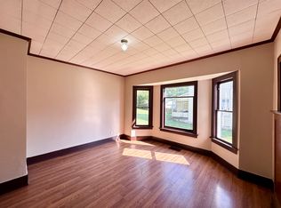 611 Raymond St, New Castle, PA 16101