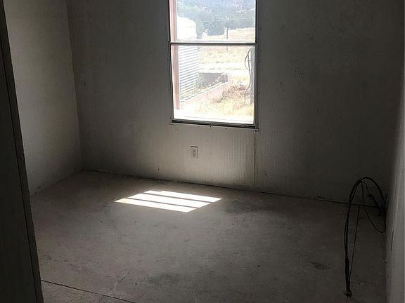 5th image of 695 Sangre De Cristo Dr