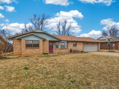 2001 Stonehenge Dr, Bartlesville, OK, 74006