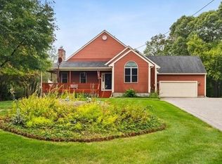 1 Faria Farm Rd, Berkley, MA 02779