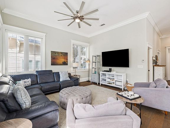 5th image of 93 Gulfview Cir