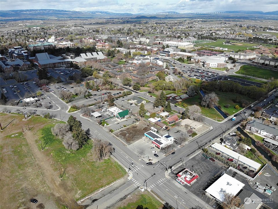 1st image of 1011 E University Way