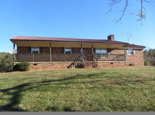 1902 Parsonsville Rd, Purlear, NC 28665