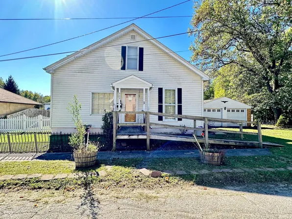 305 Porter St, Crawfordsville, IN 47933