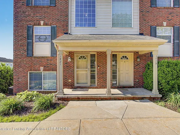 1421 Academy Ln, Lansing, MI 48906