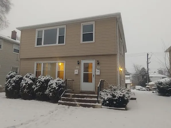 5950 N 69th St, Milwaukee, WI 53218