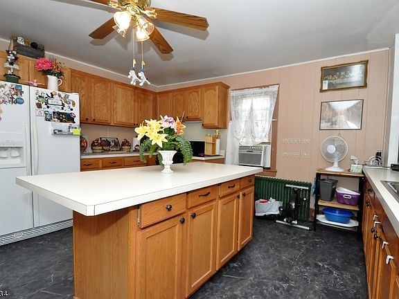 4th image of 962 Haran Ave