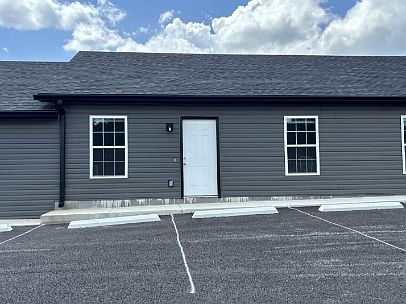 2nd image of 1355 Woodlawn Rd #205