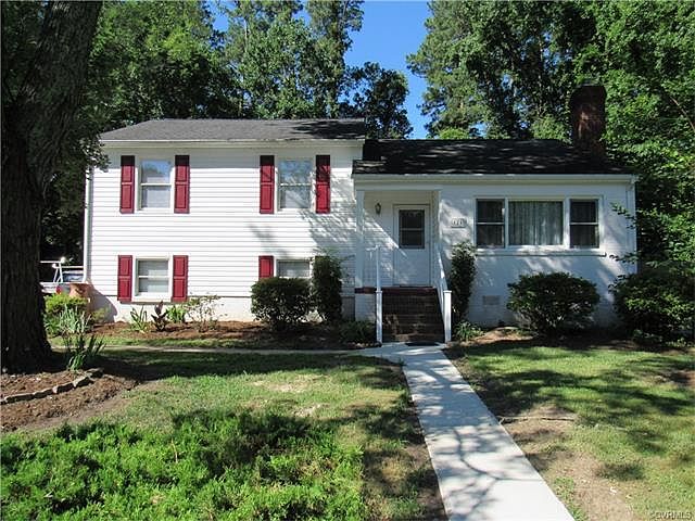 1st image of 121 Davis Dr
