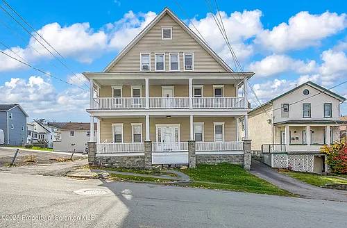 538 Birch St #3 Photo 1