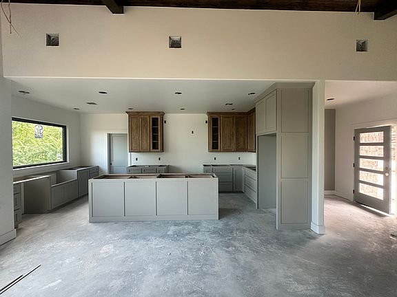 4th image of 95821 S Sky Ridge Dr